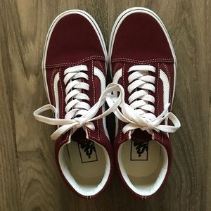 Vans women size 6.5 old skool sudue burgundy